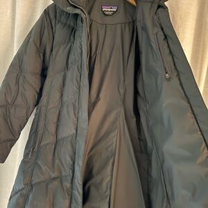 Patagonia Women's Down With It Parka in dark grey